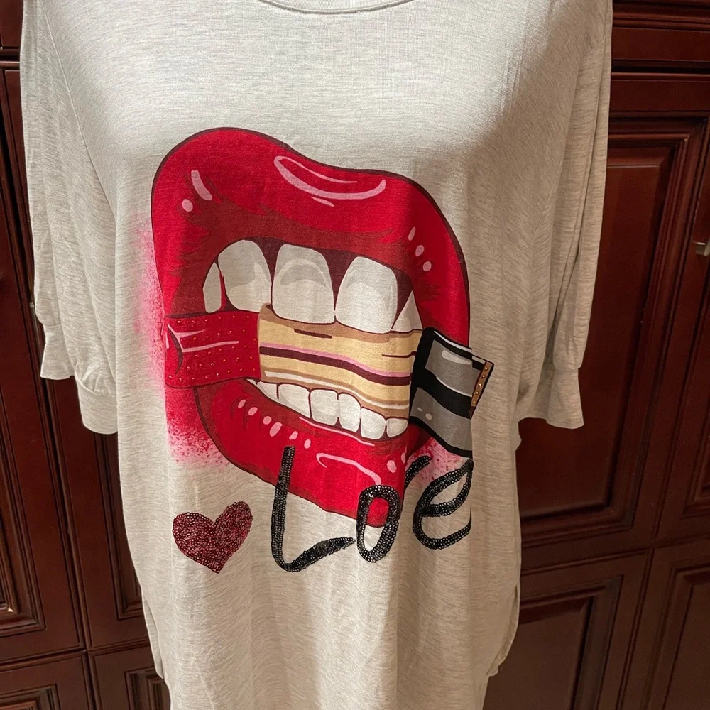 Love & Laxe XXL shirt - Picture 4 of 5